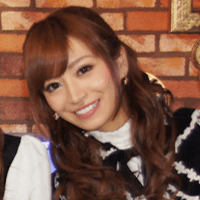 愛沢えみりさん